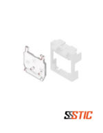 Tapa de color Pro White CommScope SLX con protector de polvo integrado para conectores RJ45.