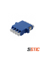 Adaptador de fibra óptica CommScope LC quad monomodo color azul con brida cuadrada.