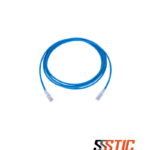 Patch cord de red Siemon Categoría 6 UTP de 3 metros, color azul con chaqueta LSZH y conectores RJ-45.