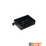 Conversor de medios Gigabit Transcom con un puerto RJ45 y un slot SFP para transceptores de fibra óptica monomodo o multimodo.