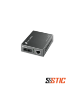 Convertidor de medios Fast Ethernet a fibra óptica monomodo TP-Link MC110CS con conectores SC duplex y alcance de 20km.
