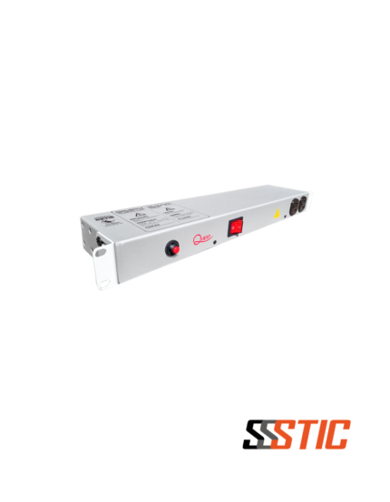 Multitoma eléctrica horizontal de 19 pulgadas marca Quest de 10 tomas NEMA 5-15R grado industrial con carcasa de acero en color gris para montaje en rack.