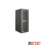 Gabinete de piso para servidores marca Quest modelo GF-2887 de 42 RU color negro con puerta frontal curva microperforada y puerta posterior doble hoja