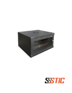 Gabinete rack de pared compacto marca Quest modelo CGC-2889 de 9 RU con puerta de vidrio de seguridad que incluye bandeja de 1 RU y multitoma eléctrica