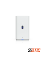 Servidor NAS compacto de escritorio Ubiquiti UniFi UNAS 2 en color blanco con pantalla circular a color integrada, puerto USB-C frontal y LED indicador de estado