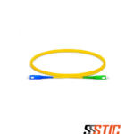Jumper de fibra óptica monomodo SCAPC verde a SCUPC azul de 3 metros, cubierta amarilla LSZH de 3.0 mm de diámetro