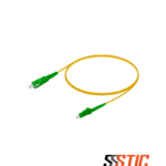 Patch cord de fibra óptica monomodo híbrido con conector compacto LCAPC verde y conector SCAPC verde de 3 metros, chaqueta amarilla LSZH de 3.0 mm de diámetro